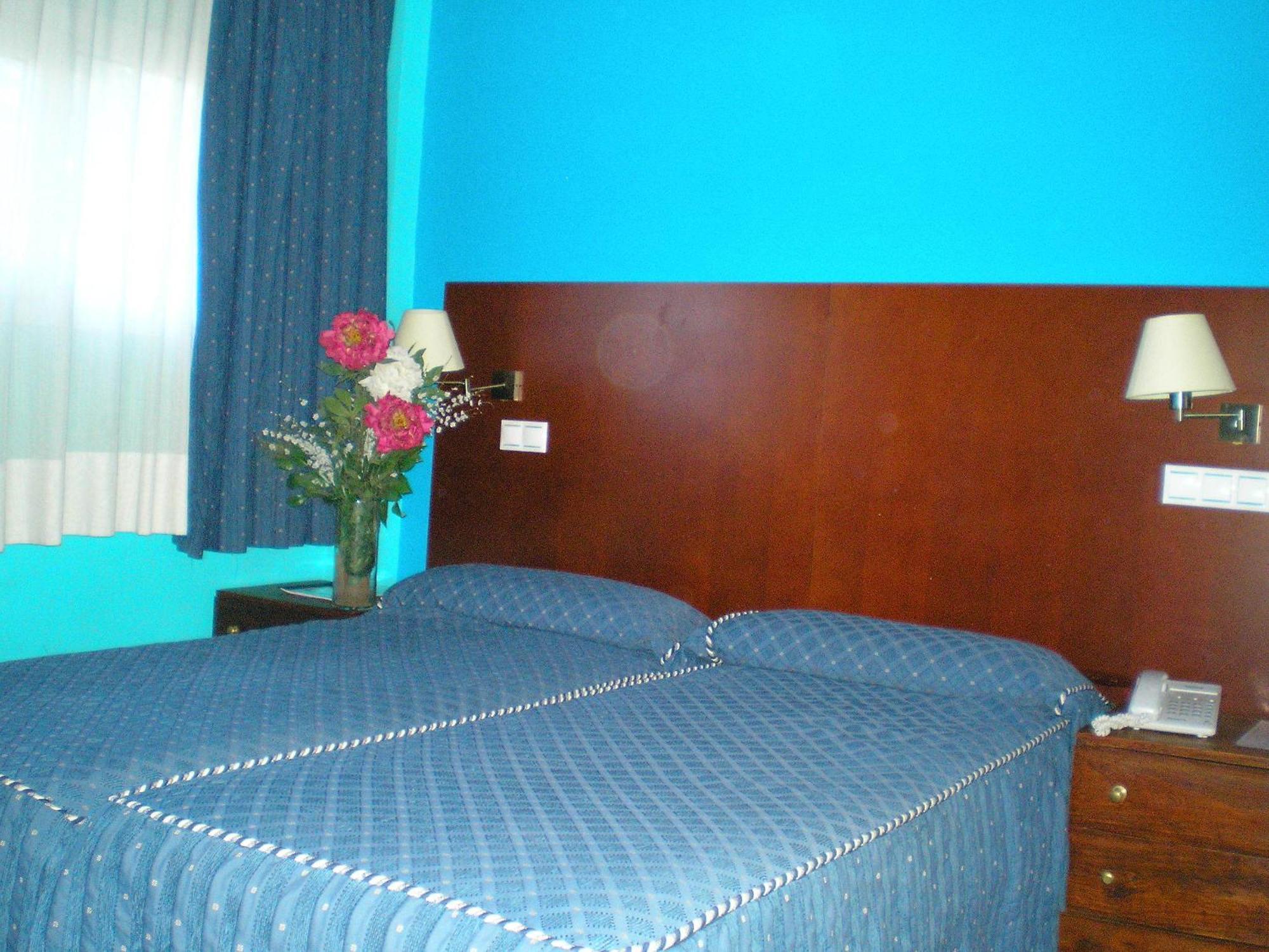 ז'אקה Auto Check In Hotel Las Nieves מראה חיצוני תמונה
